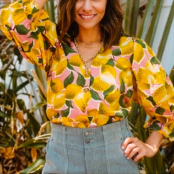 Farm Rio fresh lemons puff sleeve blouse Small - Picture 2 of 7